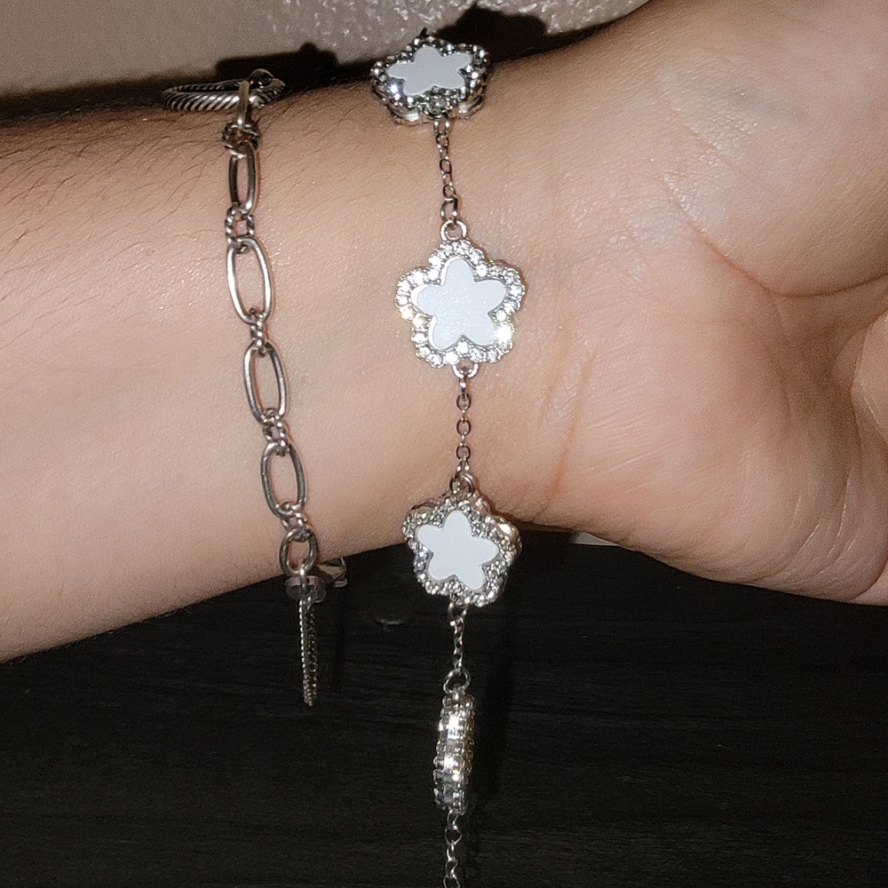 Clover bracelets and chain